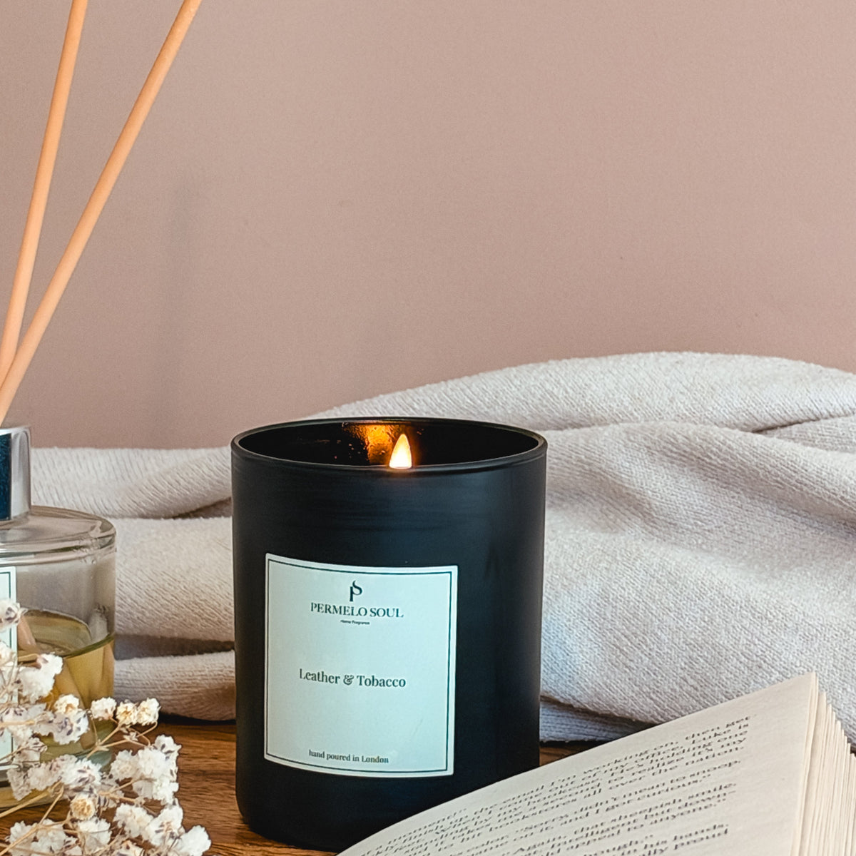 Leather & Tobacco Soy candle