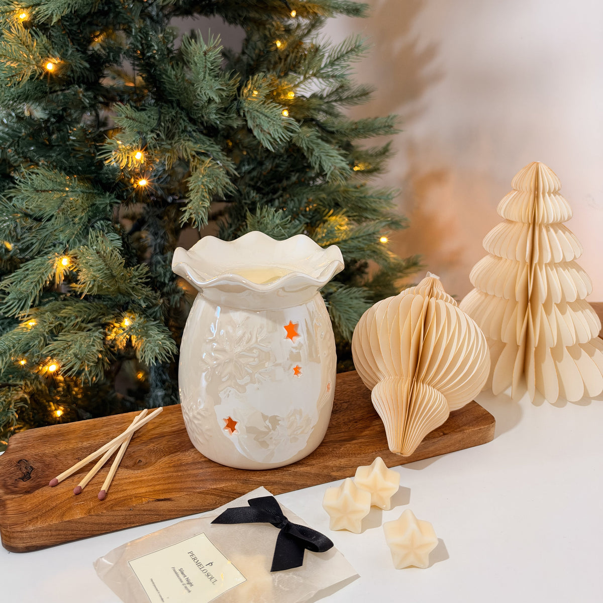 White Snowflake Oil Burner & Wax burner