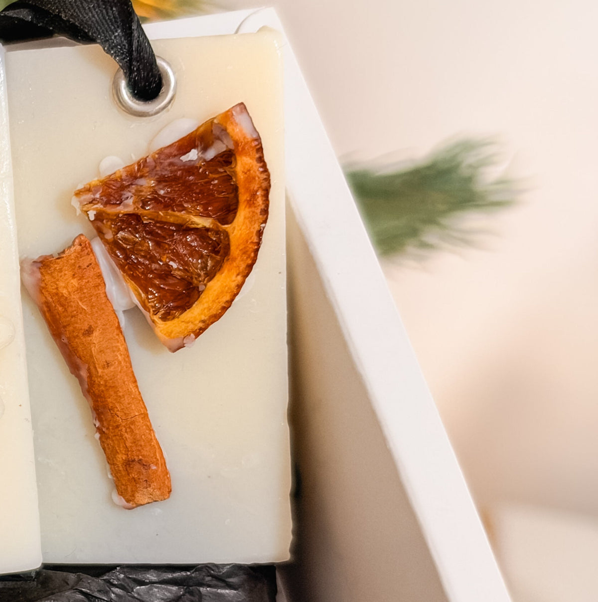 Scented Tree Decorations - Wax Melt - Cinnamon & Orange Spice