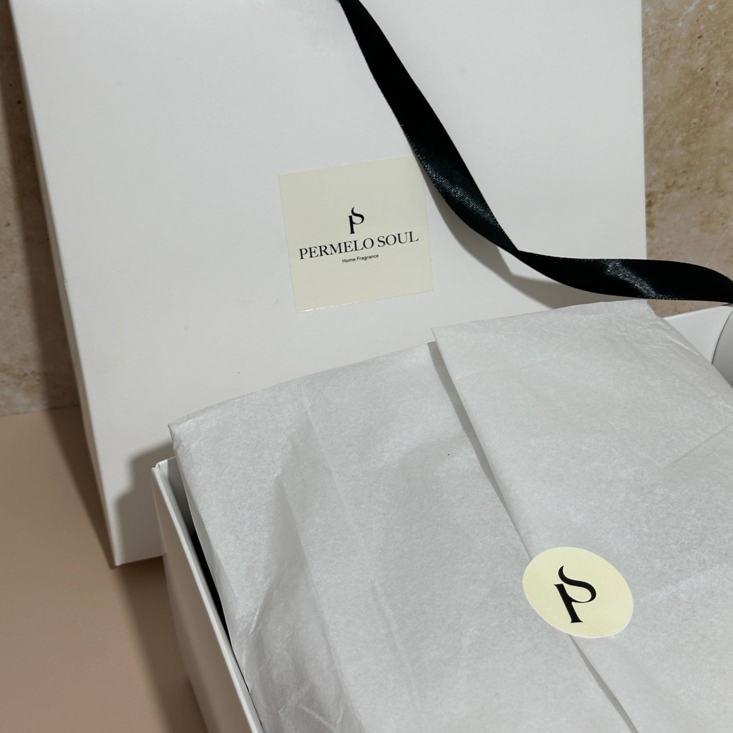 Candle & Reed Diffuser Gift Box - Christmas Collection